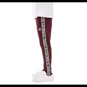 ‼️NWT‼️ Adidas Originals Taping Superstar Track pants!